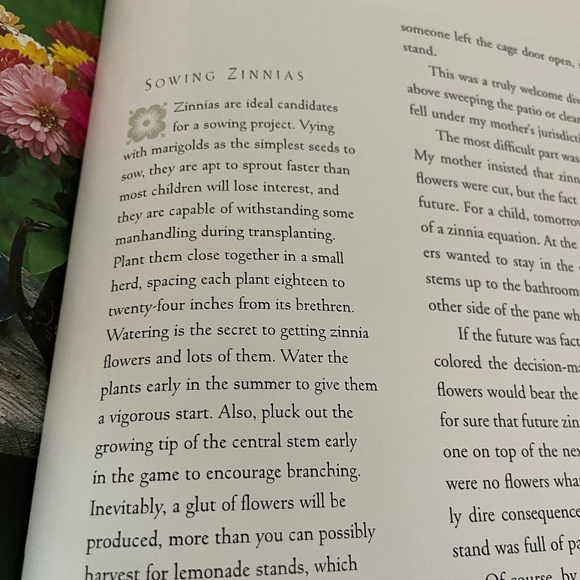 A TIME TO BLOSSOM MOTHERS, DAUGHTERS, AND FLOWERS HARDBACK BOOK - Picture 8 of 10